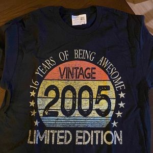 17 Year Old Gifts Vintage 2005 Limited Edition 17th Birthday T-Shirt